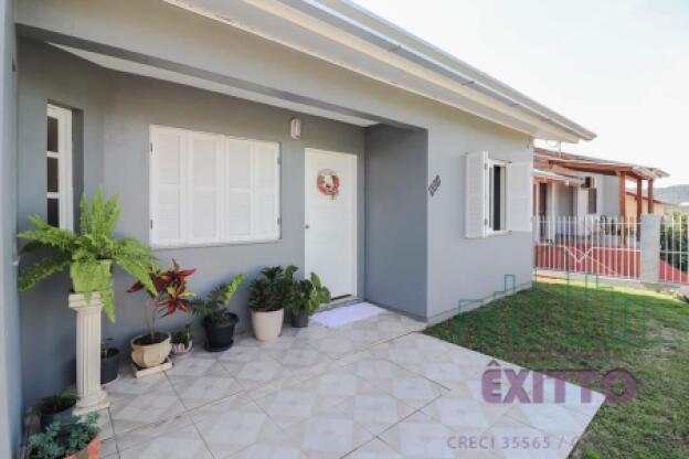 CASA com piscina Rincão