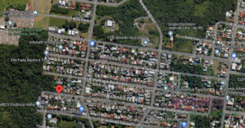 Casa com piscina Nova Estância