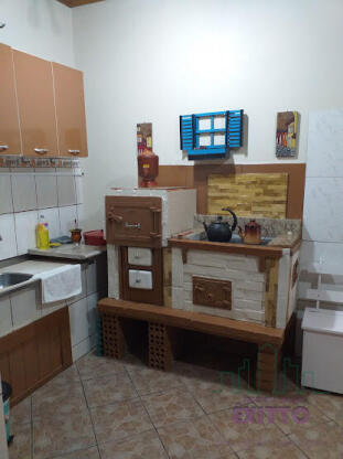 Casa de esquina a VENDA