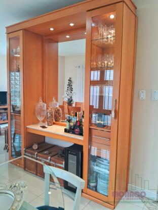 Casa de esquina Na Encosta do Sol