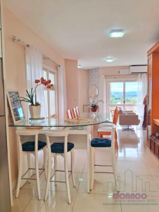 Casa de esquina Na Encosta do Sol