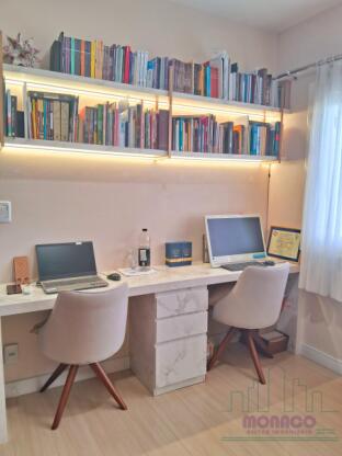 Casa de esquina Na Encosta do Sol