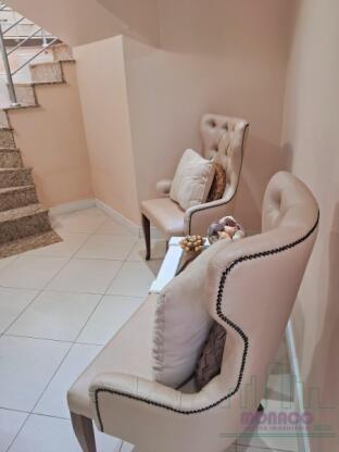 Casa de esquina Na Encosta do Sol