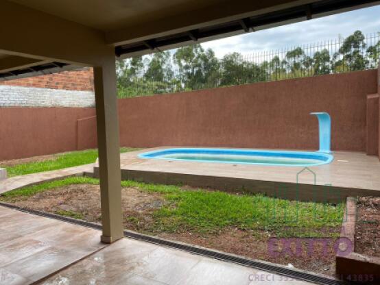 CASA COM PISCINA SOL NASCENTE