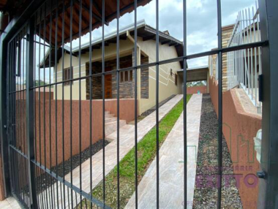 CASA COM PISCINA SOL NASCENTE