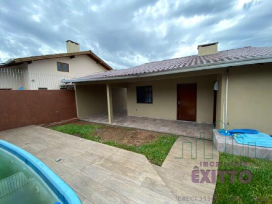 CASA COM PISCINA SOL NASCENTE