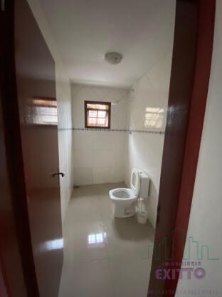 CASA COM PISCINA SOL NASCENTE