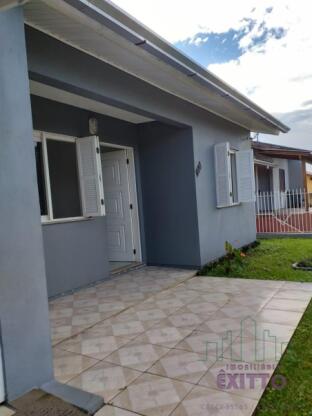 CASA com piscina Rincão