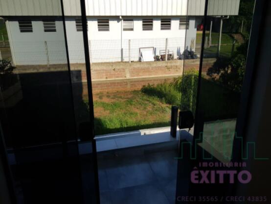 SOBRADO GEMINADO PRÓXIMO AO CENTRO