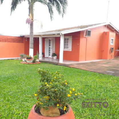 Casa de esquina a VENDA