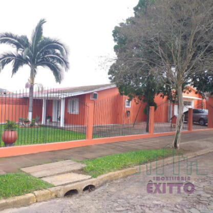 Casa de esquina a VENDA