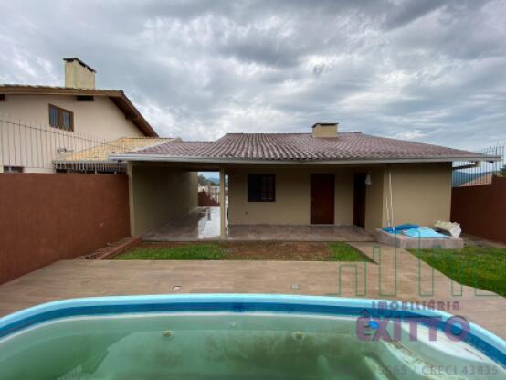 CASA COM PISCINA SOL NASCENTE