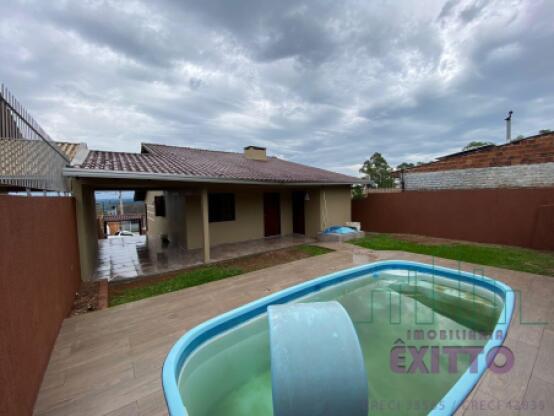 CASA COM PISCINA SOL NASCENTE